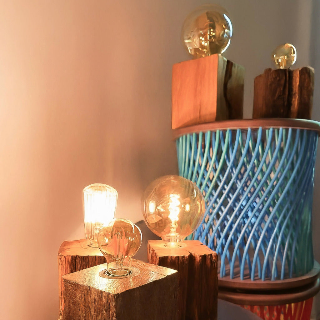 Würfellampen aus alten Balken